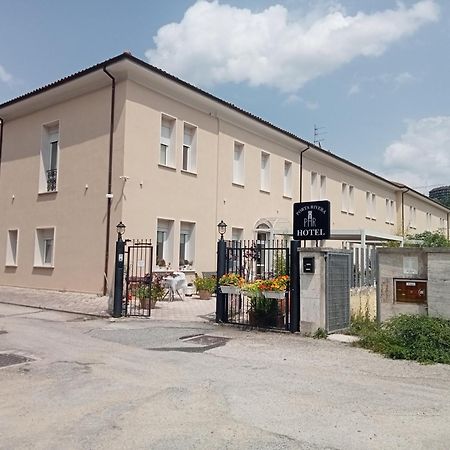 Hotel Porta Rivera LʼAquila Esterno foto