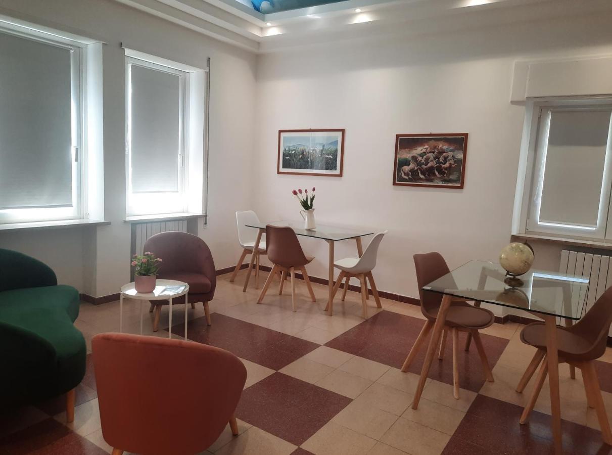 Hotel Porta Rivera LʼAquila Esterno foto