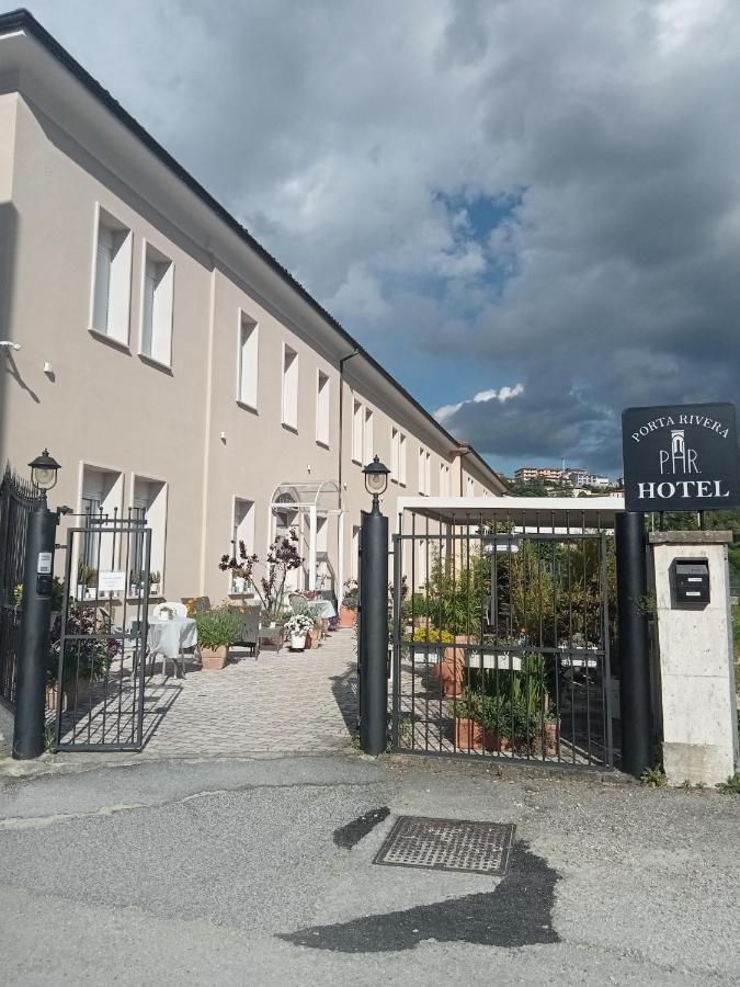 Hotel Porta Rivera LʼAquila Esterno foto