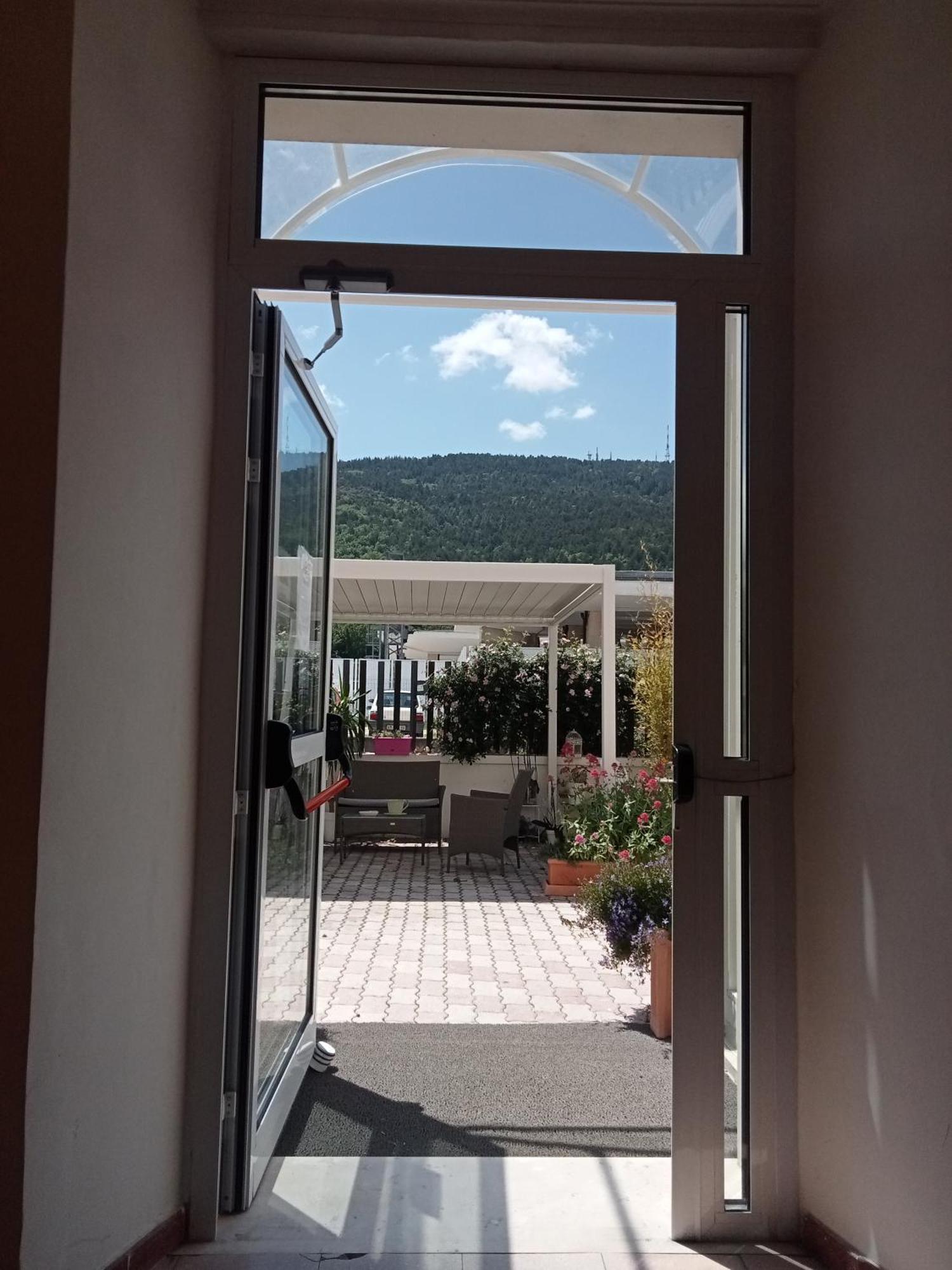 Hotel Porta Rivera LʼAquila Esterno foto